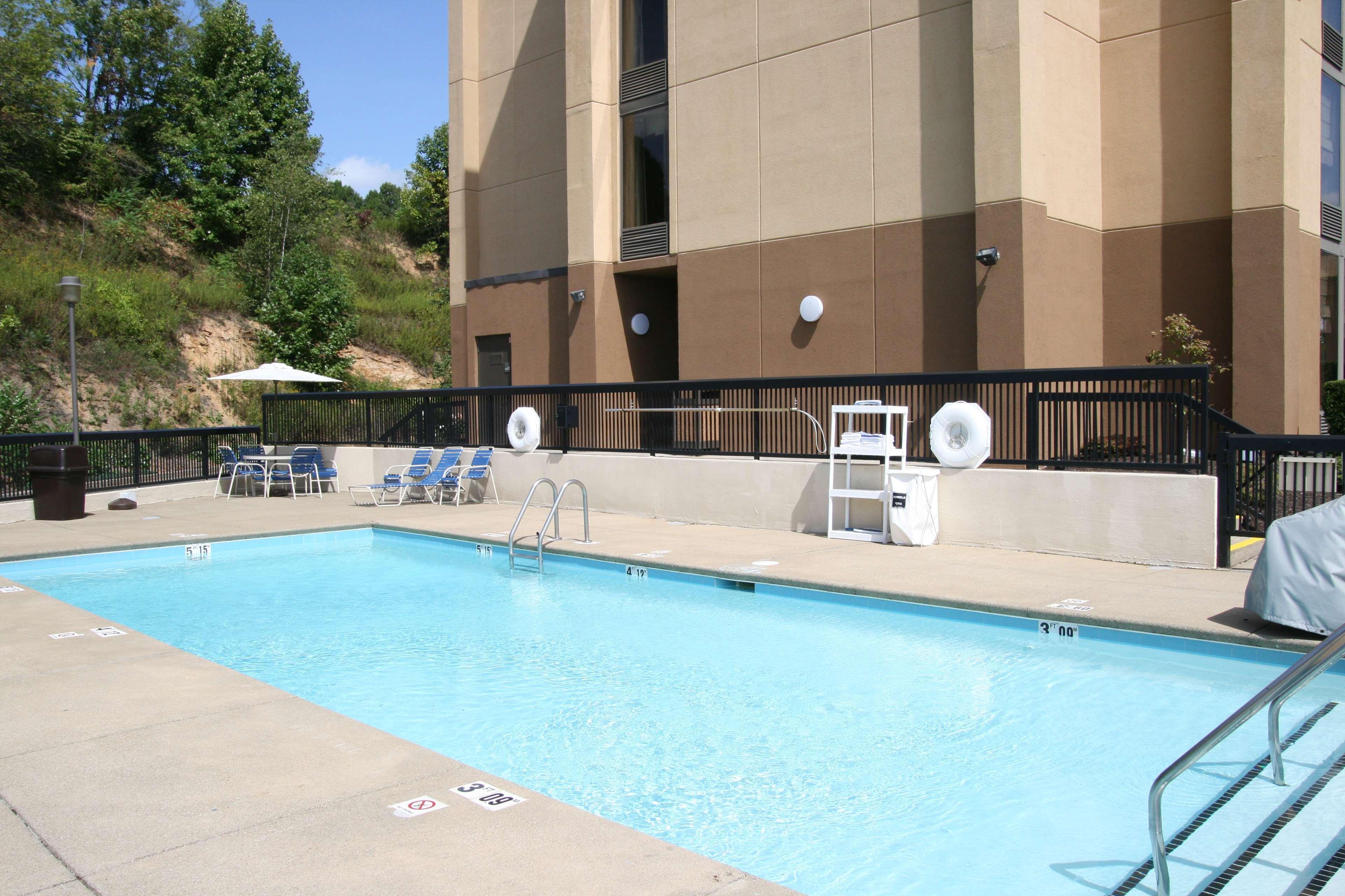 Hampton Inn Beckley Exterior photo