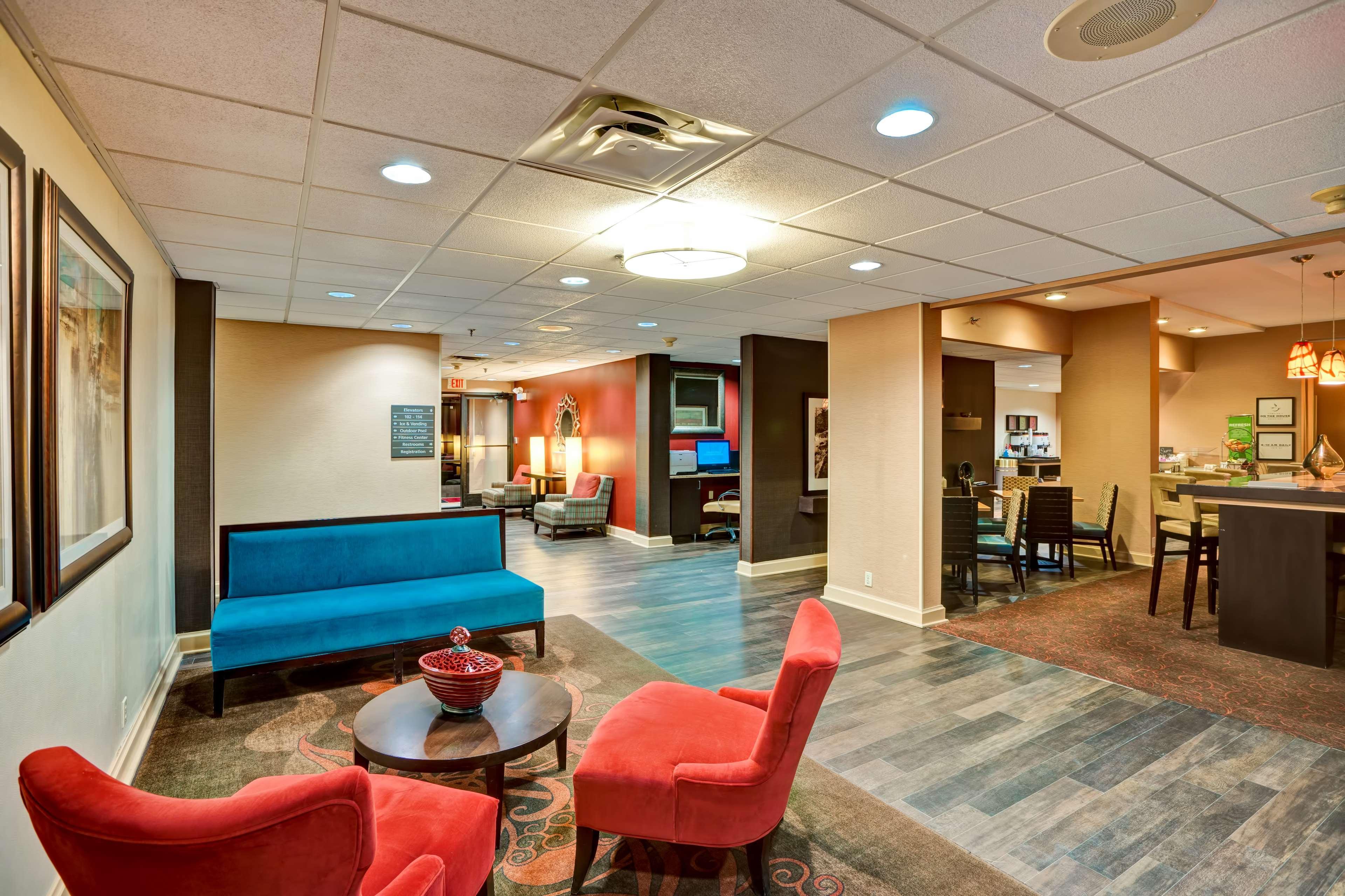 Hampton Inn Beckley Exterior photo