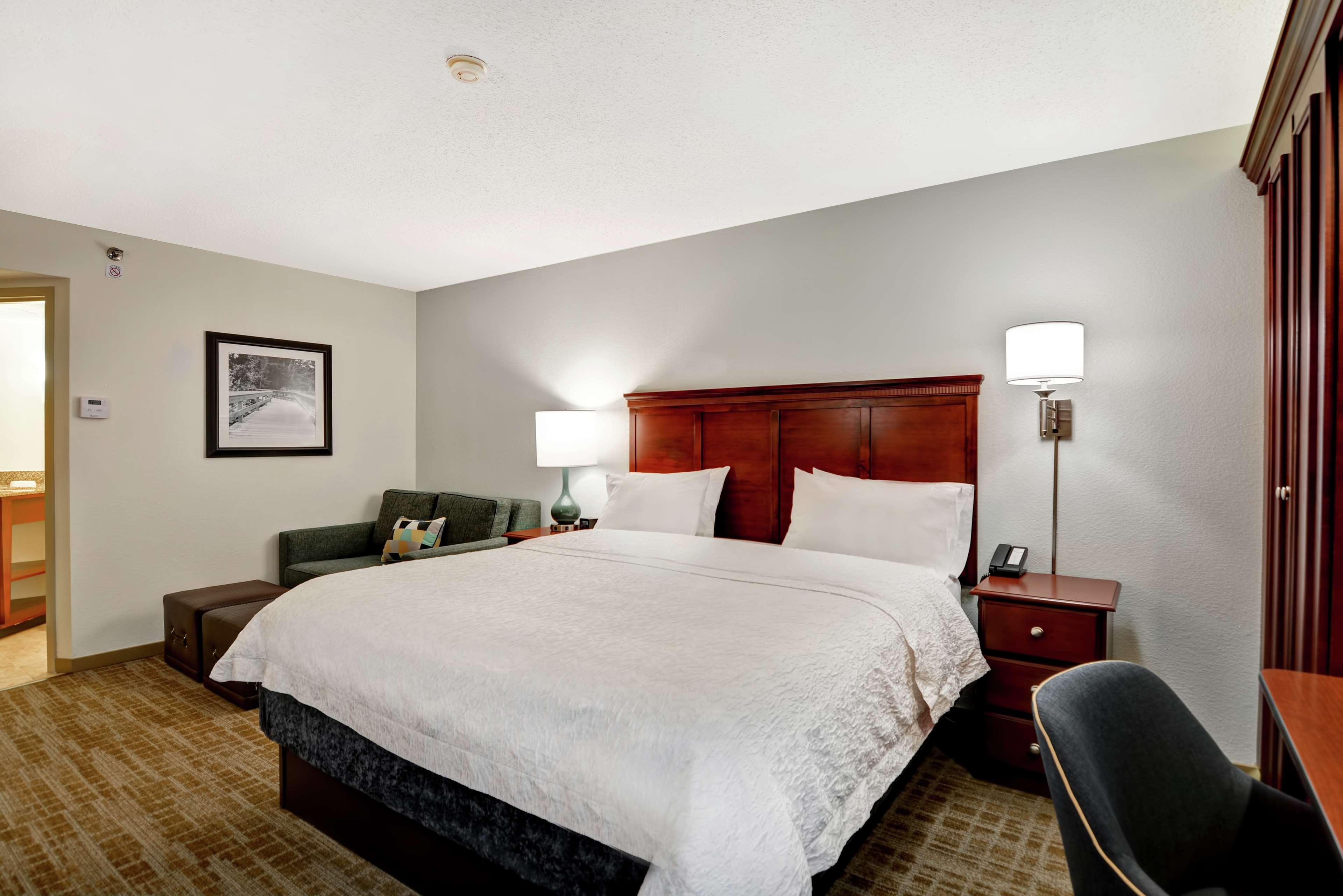 Hampton Inn Beckley Exterior photo