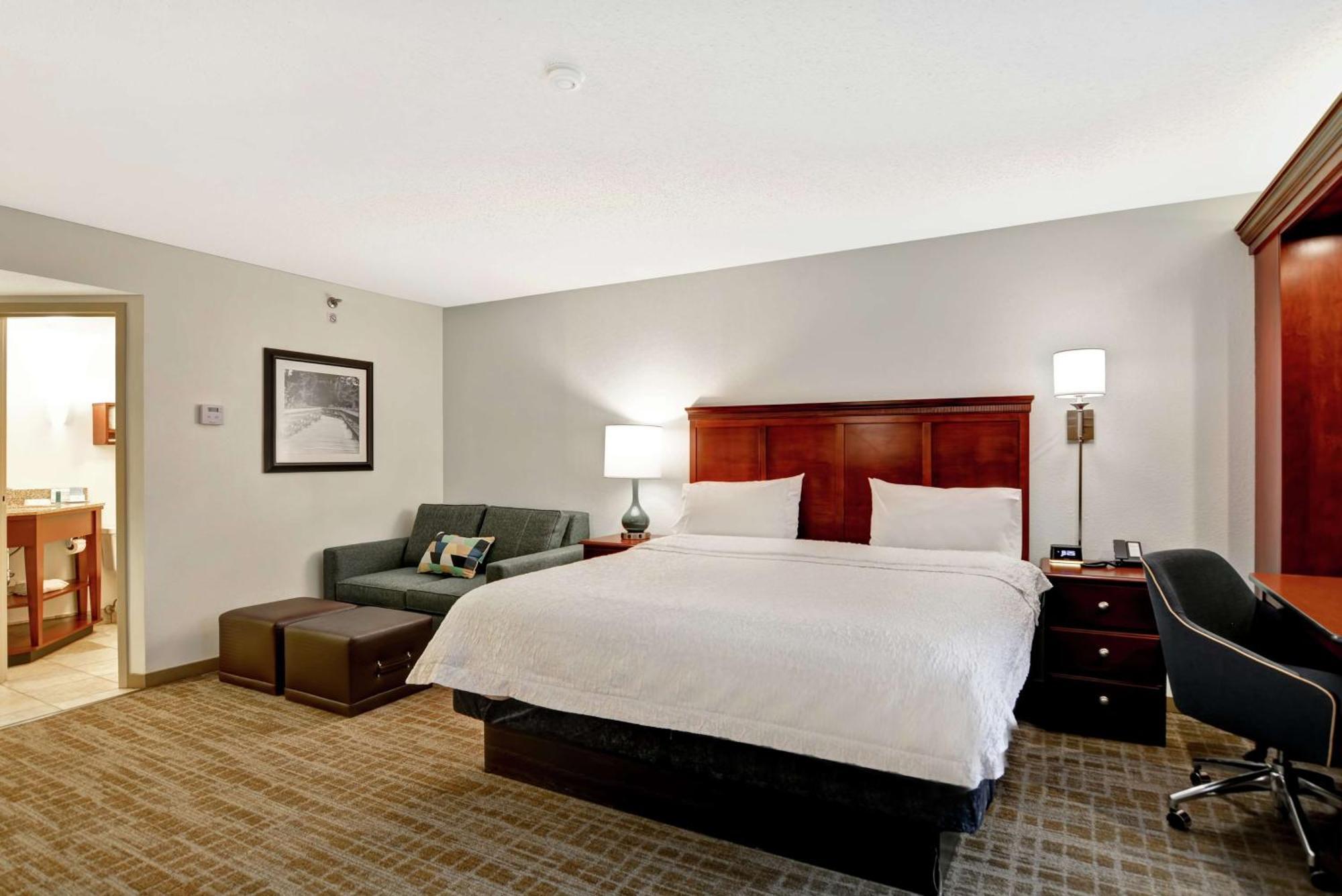 Hampton Inn Beckley Exterior photo